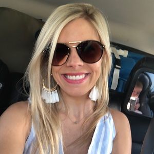 Meet your Posher, Carly